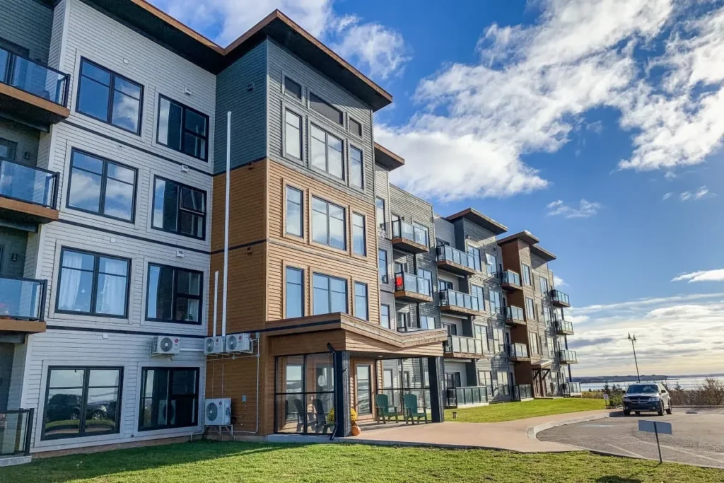 Lessinvest.com Real Estate Guide